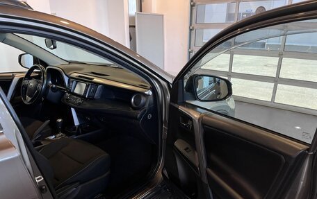 Toyota RAV4, 2018 год, 2 948 000 рублей, 27 фотография