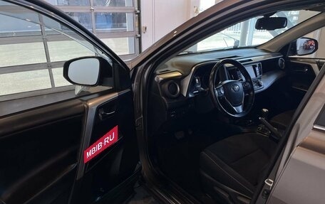 Toyota RAV4, 2018 год, 2 948 000 рублей, 21 фотография