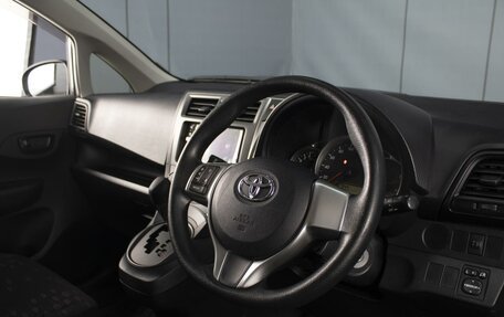 Toyota Ractis II, 2013 год, 1 090 000 рублей, 11 фотография