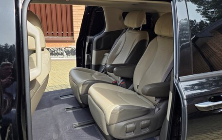 KIA Carnival, 2021 год, 4 300 000 рублей, 23 фотография