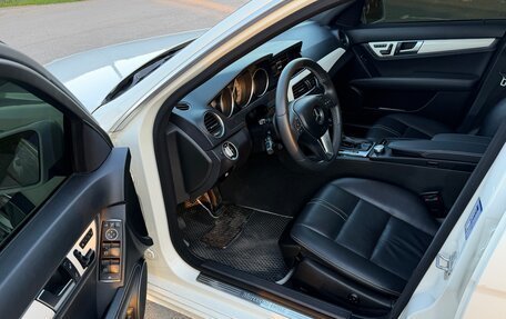 Mercedes-Benz C-Класс, 2011 год, 1 750 000 рублей, 8 фотография