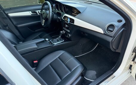 Mercedes-Benz C-Класс, 2011 год, 1 750 000 рублей, 9 фотография