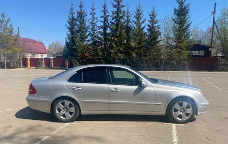 Mercedes-Benz E-Класс, 2003 год, 599 000 рублей, 8 фотография