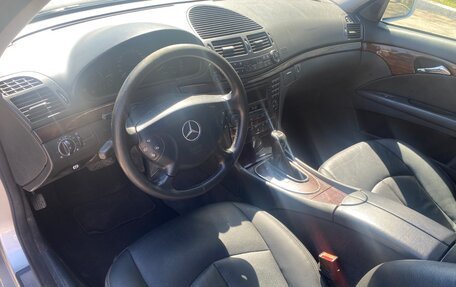Mercedes-Benz E-Класс, 2003 год, 599 000 рублей, 15 фотография