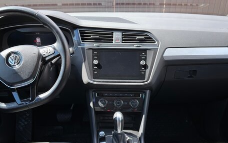 Volkswagen Tiguan II, 2018 год, 3 200 000 рублей, 11 фотография