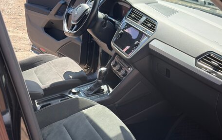 Volkswagen Tiguan II, 2018 год, 3 200 000 рублей, 12 фотография