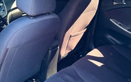Hyundai Solaris II рестайлинг, 2011 год, 680 000 рублей, 8 фотография