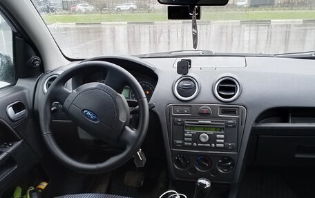 Ford Fusion I, 2006 год, 240 000 рублей, 13 фотография
