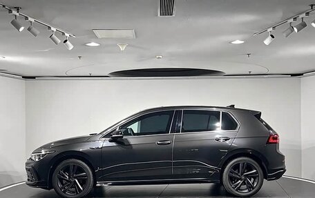 Volkswagen Golf VIII, 2022 год, 2 100 000 рублей, 6 фотография