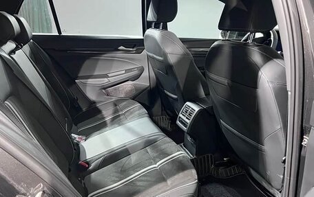 Volkswagen Golf VIII, 2022 год, 2 100 000 рублей, 11 фотография