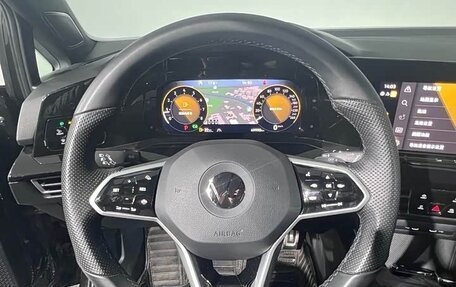 Volkswagen Golf VIII, 2022 год, 2 100 000 рублей, 10 фотография