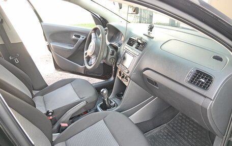 Volkswagen Polo VI (EU Market), 2015 год, 730 000 рублей, 10 фотография