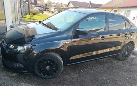 Volkswagen Polo VI (EU Market), 2015 год, 730 000 рублей, 4 фотография