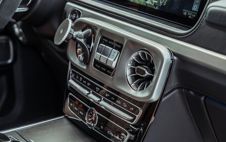 Mercedes-Benz G-Класс AMG, 2024 год, 22 000 000 рублей, 34 фотография