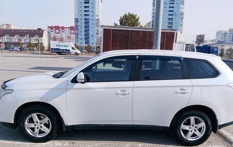 Mitsubishi Outlander III рестайлинг 3, 2012 год, 1 300 000 рублей, 4 фотография