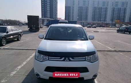 Mitsubishi Outlander III рестайлинг 3, 2012 год, 1 300 000 рублей, 3 фотография