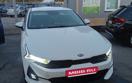 KIA K5, 2020 год, 1 870 000 рублей, 2 фотография