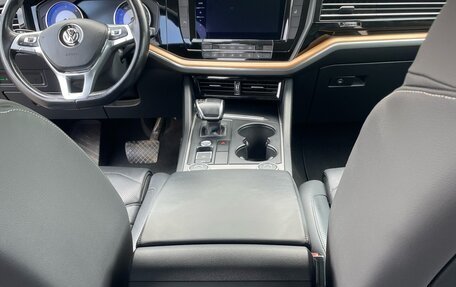 Volkswagen Touareg III, 2018 год, 5 500 000 рублей, 19 фотография