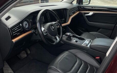 Volkswagen Touareg III, 2018 год, 5 500 000 рублей, 15 фотография