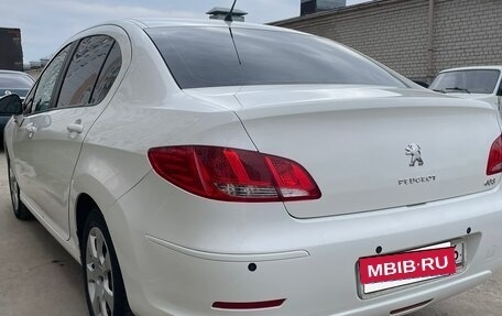 Peugeot 408 I рестайлинг, 2014 год, 630 000 рублей, 4 фотография