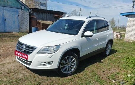 Volkswagen Tiguan I, 2011 год, 1 000 000 рублей, 8 фотография