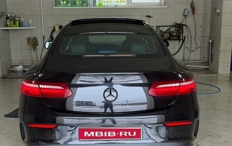 Mercedes-Benz E-Класс, 2017 год, 3 650 000 рублей, 1 фотография