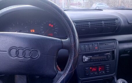 Audi A4, 1996 год, 245 000 рублей, 6 фотография