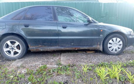 Audi A4, 1996 год, 245 000 рублей, 2 фотография