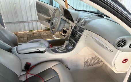 Mercedes-Benz CLK-Класс, 2005 год, 2 200 000 рублей, 4 фотография