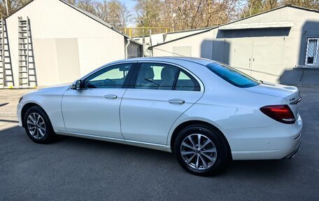 Mercedes-Benz E-Класс, 2017 год, 3 500 000 рублей, 8 фотография