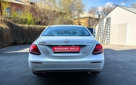Mercedes-Benz E-Класс, 2017 год, 3 500 000 рублей, 6 фотография