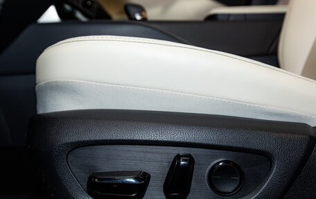 Lexus RX IV рестайлинг, 2022 год, 8 990 000 рублей, 12 фотография