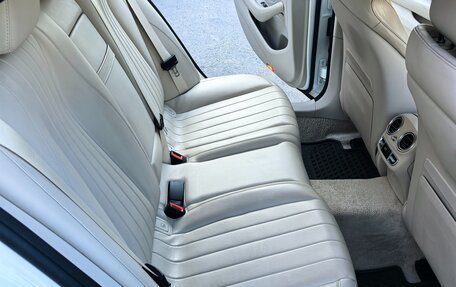 Mercedes-Benz E-Класс, 2017 год, 3 500 000 рублей, 24 фотография