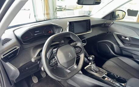 Peugeot 2008 II, 2023 год, 2 417 000 рублей, 6 фотография
