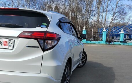 Honda Vezel, 2014 год, 1 400 000 рублей, 6 фотография