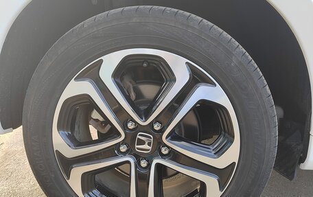 Honda Vezel, 2014 год, 1 400 000 рублей, 15 фотография