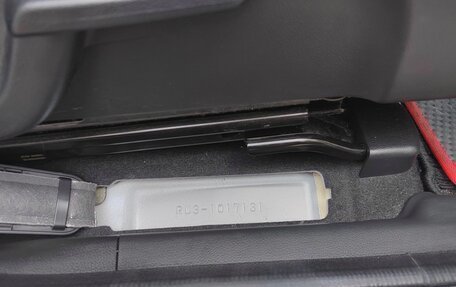 Honda Vezel, 2014 год, 1 400 000 рублей, 26 фотография