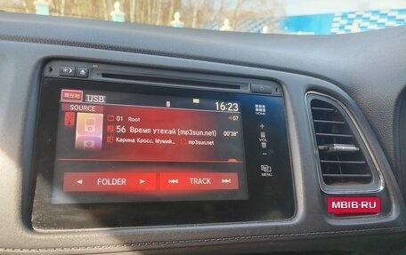 Honda Vezel, 2014 год, 1 400 000 рублей, 16 фотография