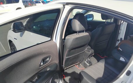 Honda Vezel, 2014 год, 1 400 000 рублей, 36 фотография