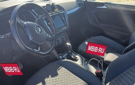 Volkswagen Tiguan II, 2019 год, 2 800 000 рублей, 6 фотография