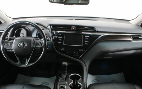 Toyota Camry, 2019 год, 2 790 000 рублей, 11 фотография