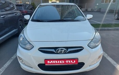 Hyundai Solaris II рестайлинг, 2011 год, 660 000 рублей, 1 фотография