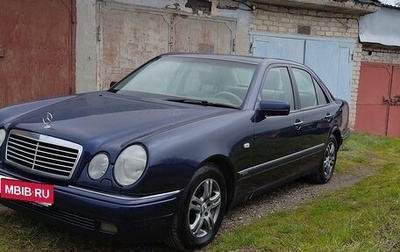Mercedes-Benz E-Класс, 1998 год, 750 000 рублей, 1 фотография