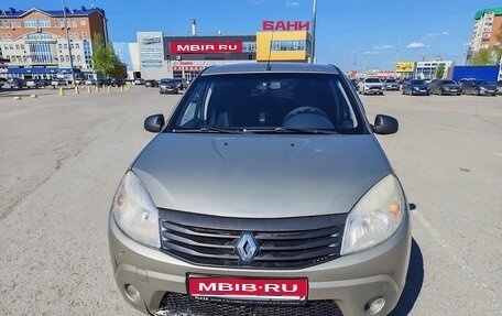 Renault Sandero I, 2012 год, 380 000 рублей, 1 фотография