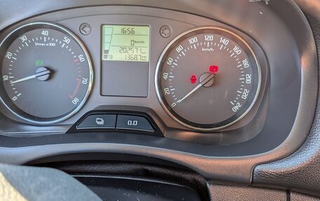 Skoda Fabia II, 2013 год, 600 000 рублей, 12 фотография