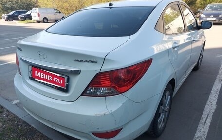Hyundai Solaris II рестайлинг, 2011 год, 660 000 рублей, 6 фотография