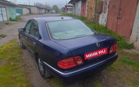 Mercedes-Benz E-Класс, 1998 год, 750 000 рублей, 9 фотография