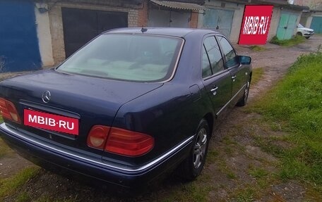 Mercedes-Benz E-Класс, 1998 год, 750 000 рублей, 8 фотография