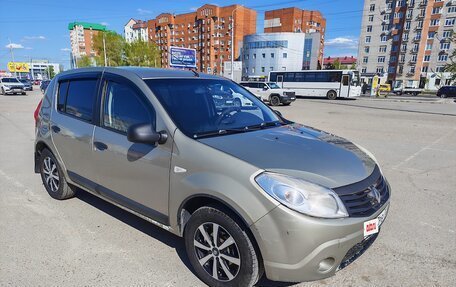 Renault Sandero I, 2012 год, 380 000 рублей, 6 фотография