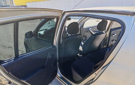 Renault Sandero I, 2012 год, 380 000 рублей, 13 фотография
